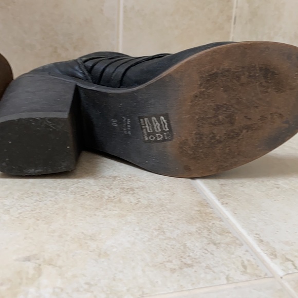 Free People Carerra bootie black size 38, barely worn excellent condition - Picture 5 of 5